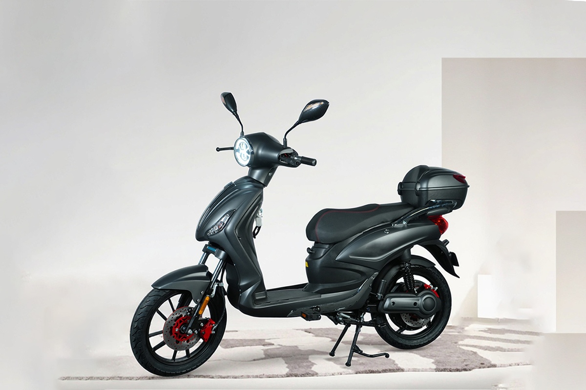 electric scooter-2.png