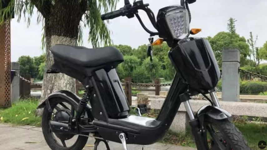 Scooter électrique populaire Commuter avec pédales